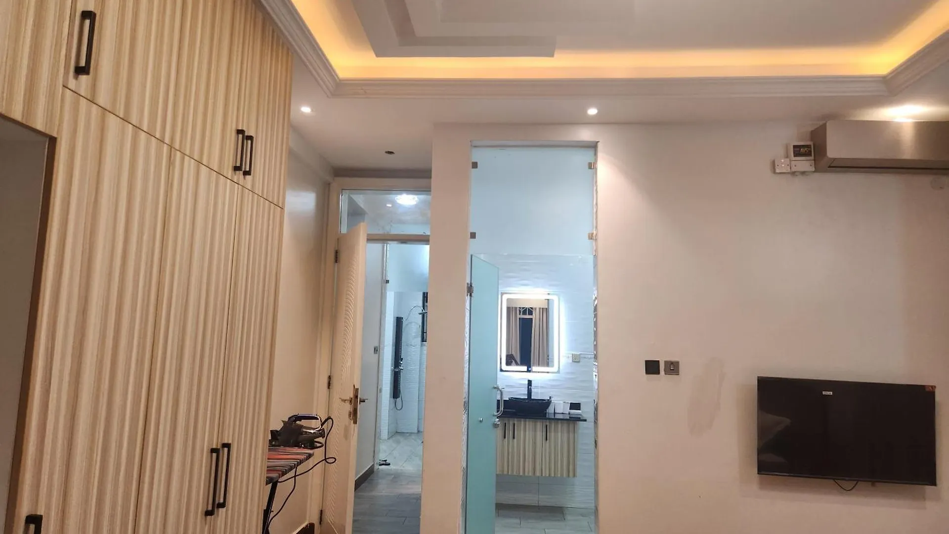Glass Heights Apartments -Kulambiro Kampala 0*,  Uganda